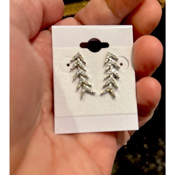 Bling pierced Leaf Ear Climbers - Picture 2 of 3